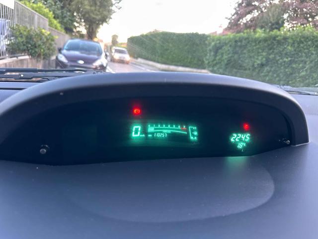 TOYOTA Yaris 1.0 5 porte Sol