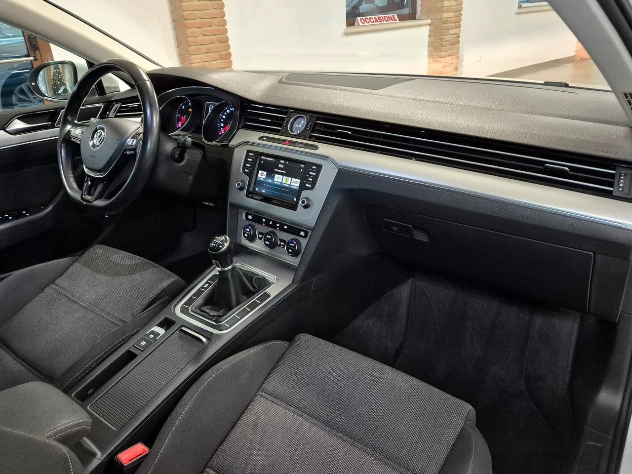 Volkswagen Passat Business Variant 1.6 TDI Trendline BlueMotion Tech.