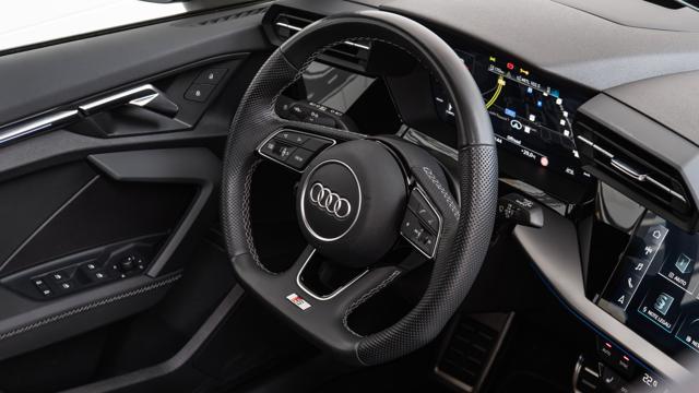 AUDI A3 SPB 40 TDI S LINE S TRONIC MATRIX TETTO