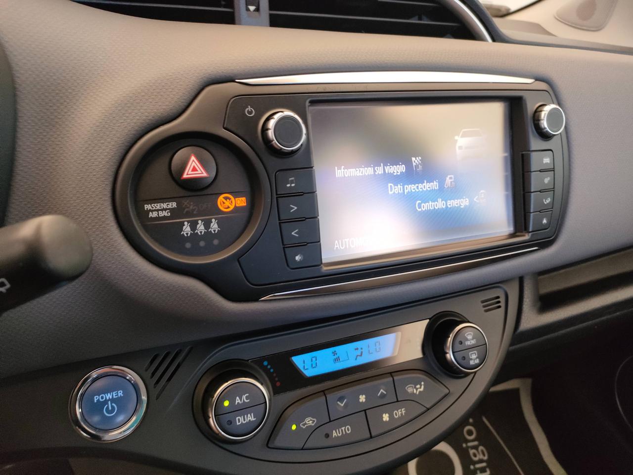 TOYOTA Yaris III 2015 - Yaris 5p 1.5h Active my16