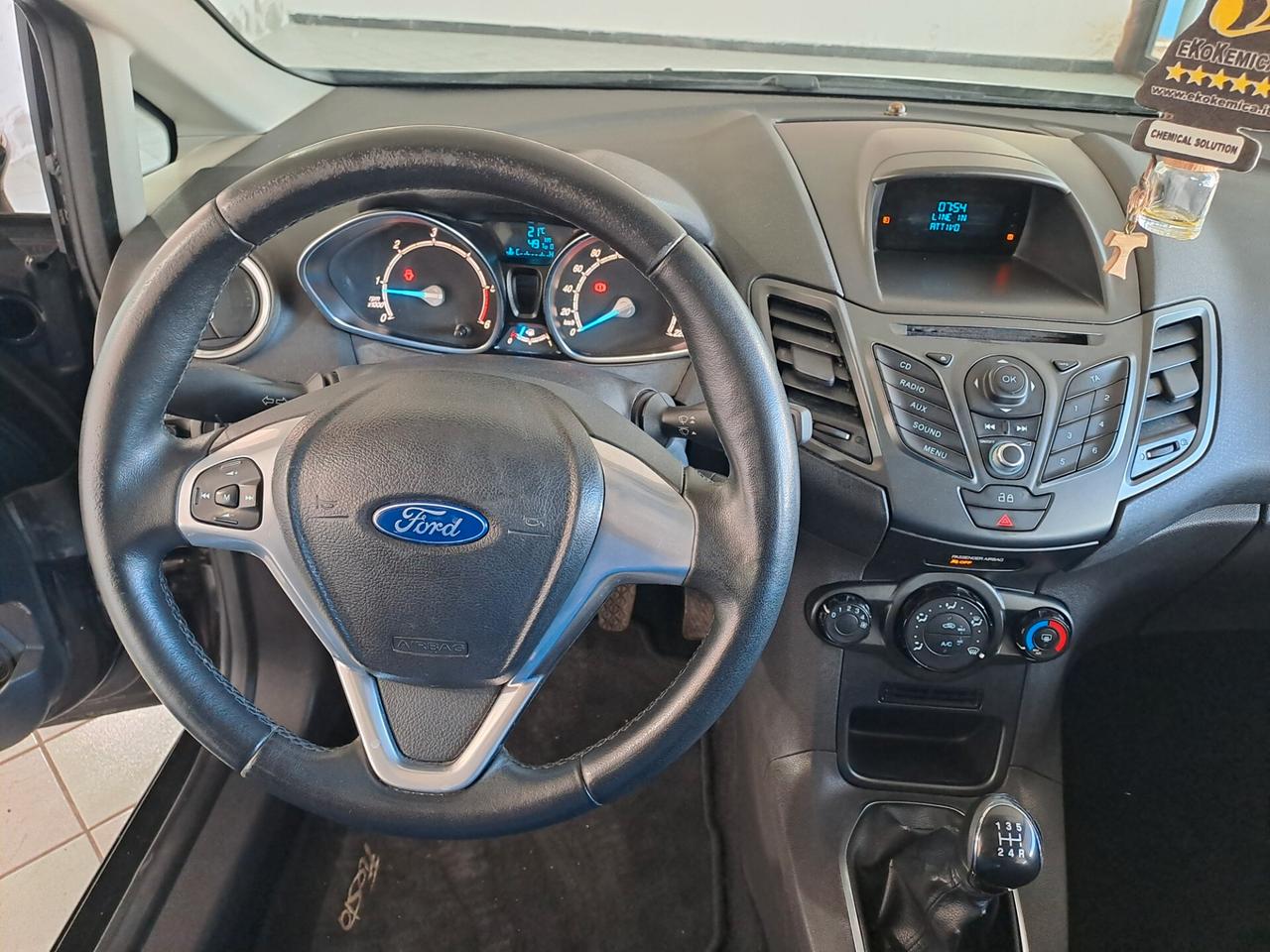 Ford Fiesta 1.5 TDCi 75CV 5 porte Titanium