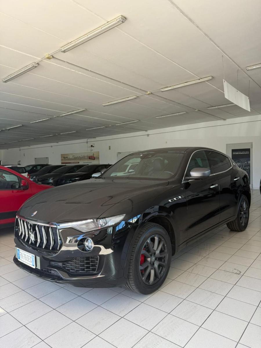 MASERATI - Levante - V6 Diesel 275 CV AWD Nerissimo