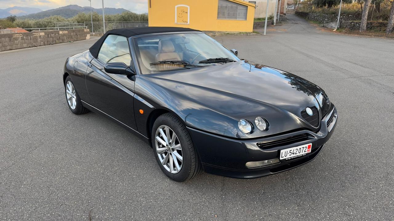 Alfa Romeo GTV 2.0i V6