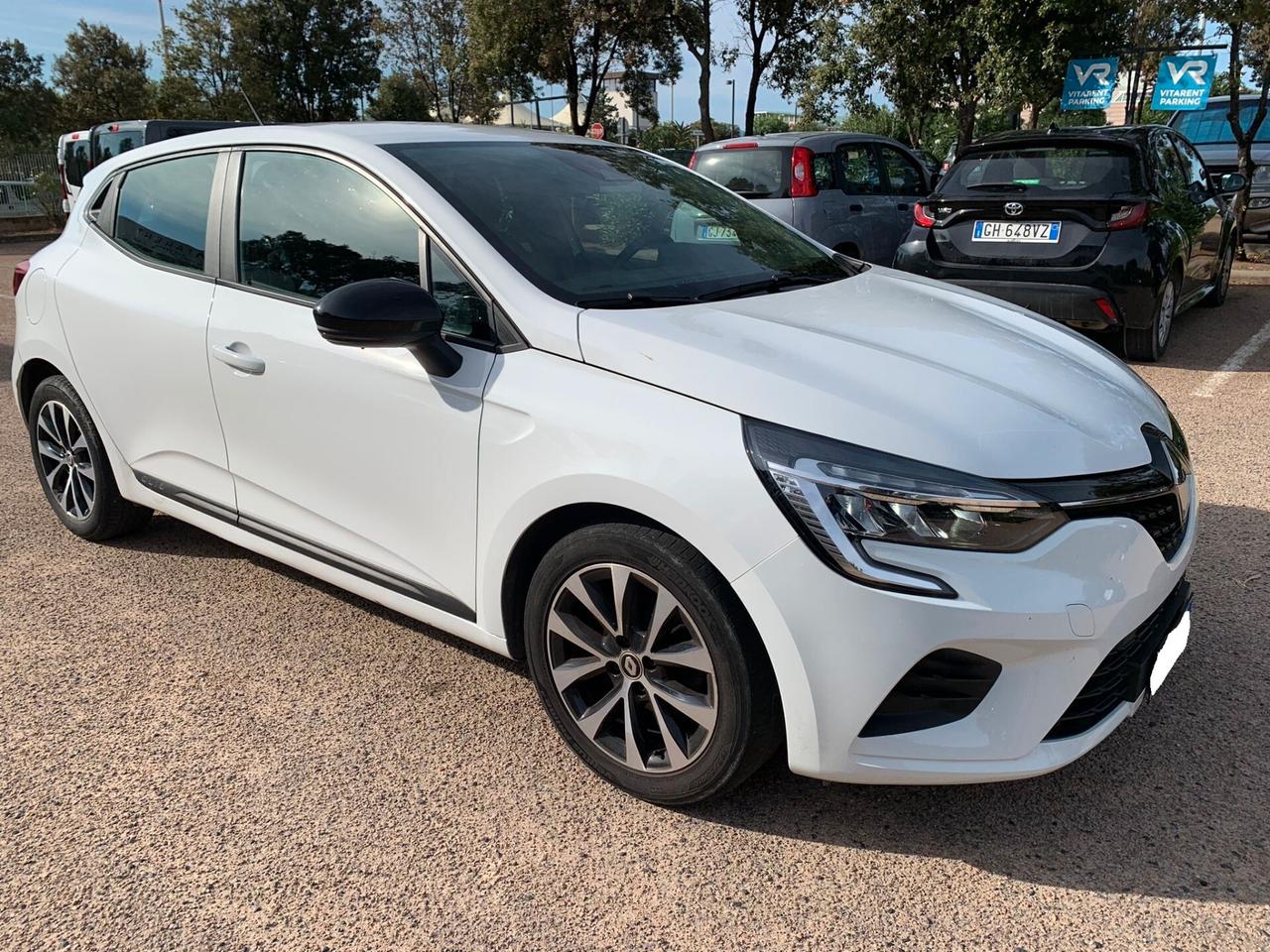 Renault Clio 2023 garantita