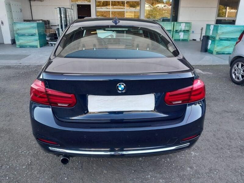 BMW Serie 3 318i Luxury auto