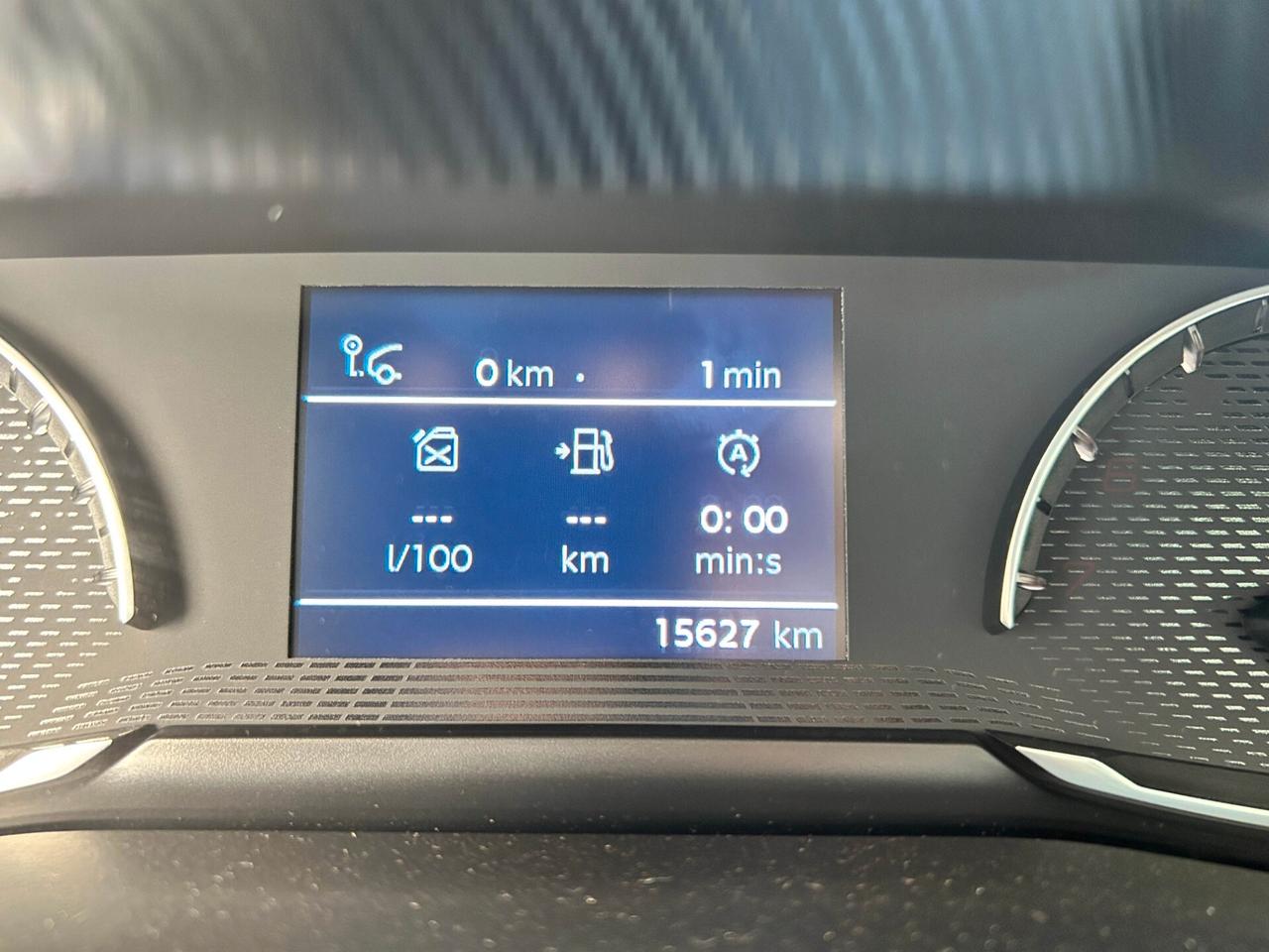 Peugeot 208 1.2 Benzina 75CV - 2024 Incidentata