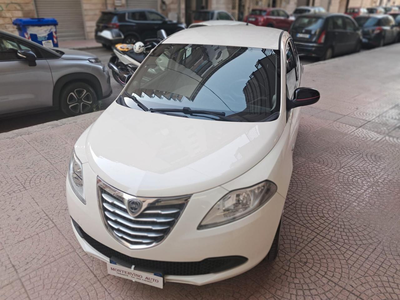 LANCIA YPSILON METANO-NEOPATENTATI-Euro5650-