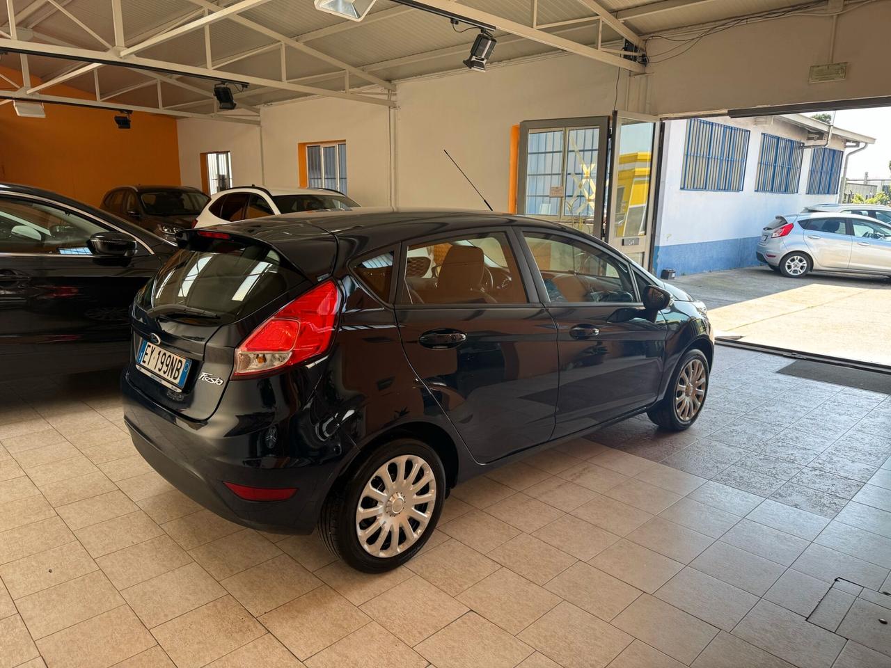 Ford Fiesta 1.0 80CV 5 porte Black & White Edition