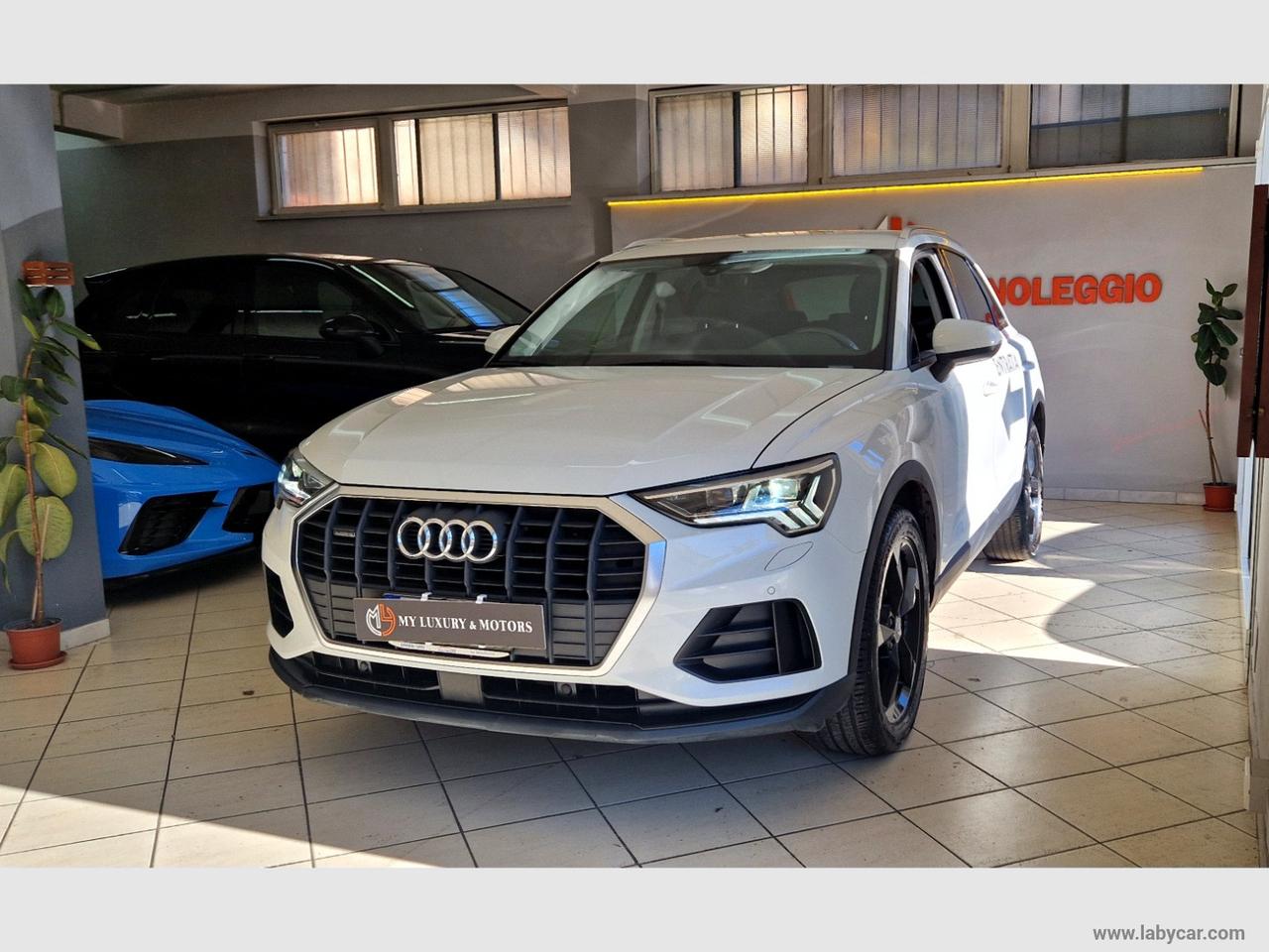 AUDI Q3 40 TDI quattro S tr. Business Adv.