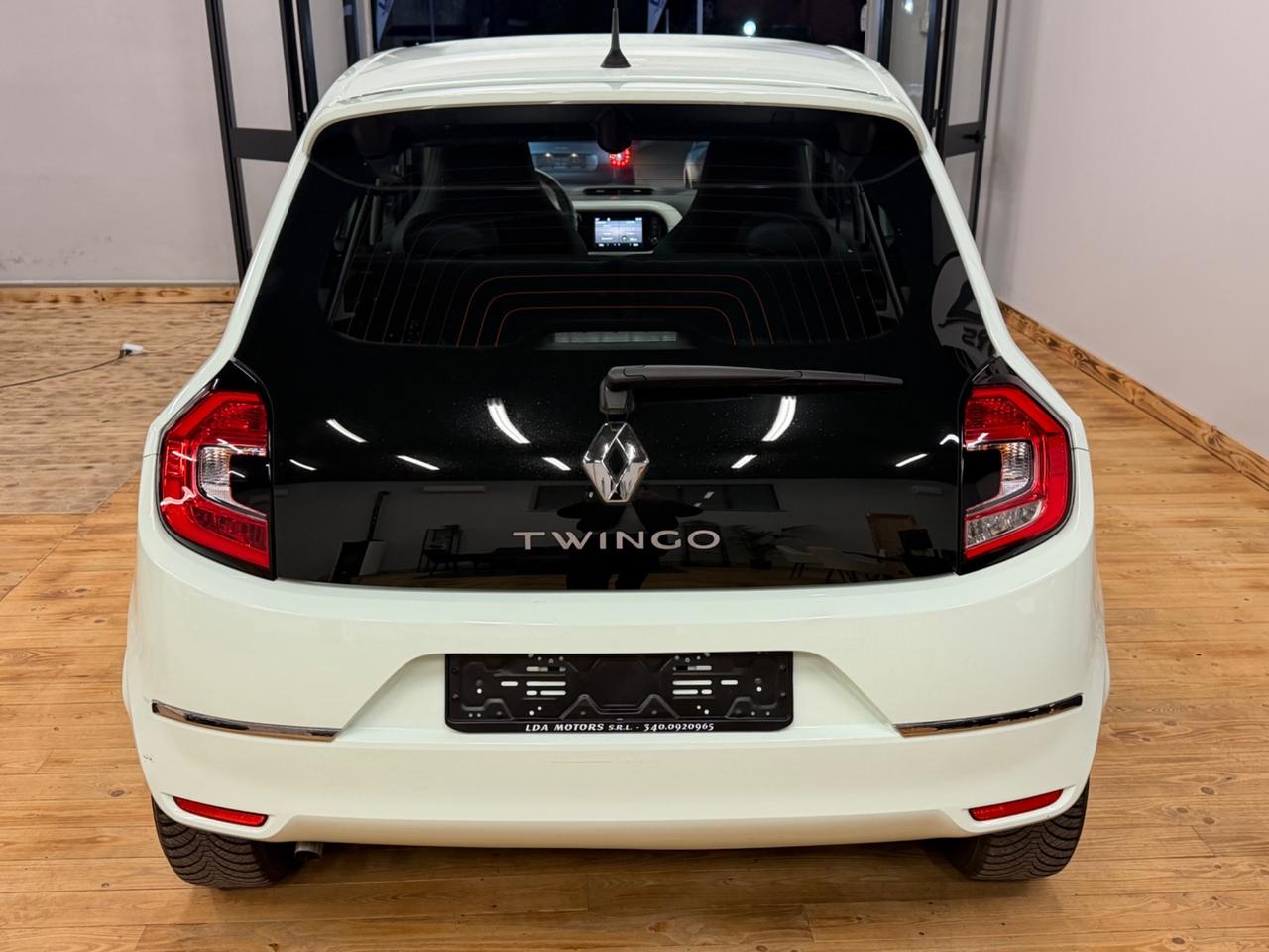 Renault Twingo 65 CV Intens LED NAVIGATORE PELLE FEND UNIPRO