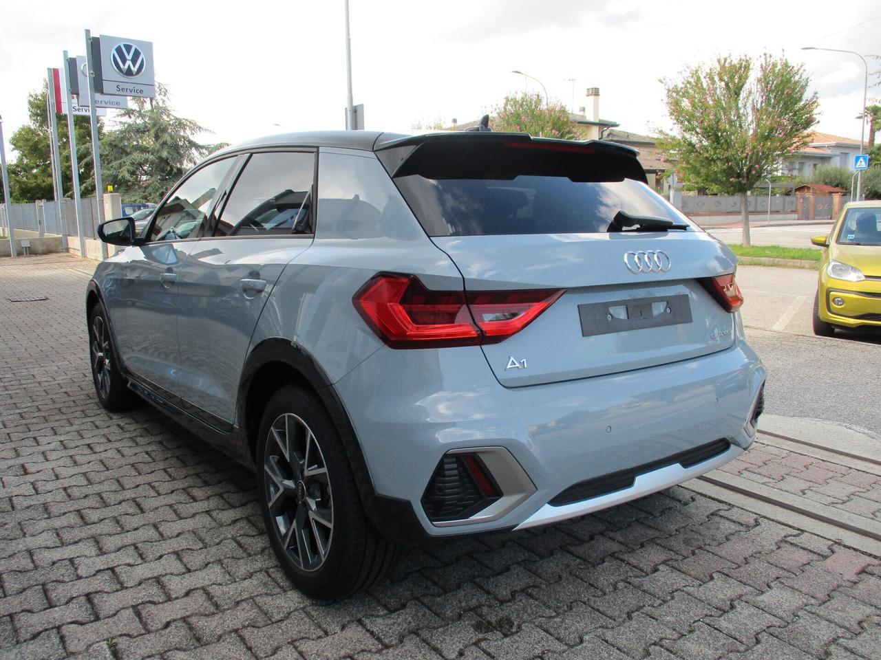 Audi A1 allstreet 30 TFSI S tronic Business