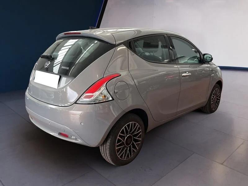 Lancia Ypsilon 1.0 hybrid Gold s&s 70cv