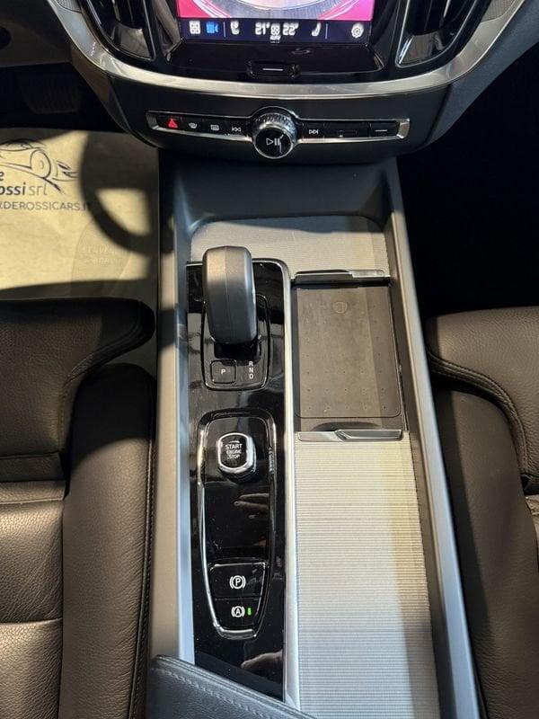 Volvo V60 Cross Country B4 (d) AWD automatico Plus