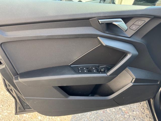 AUDI A3 Sportback 30 1.0 tfsi mhev Business S-tronic