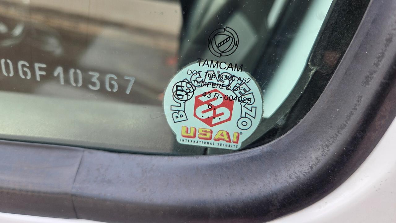 Fiat Doblo 1.6 MJT 120CV PL-TA 3 posti Maxi XL Gancio traino