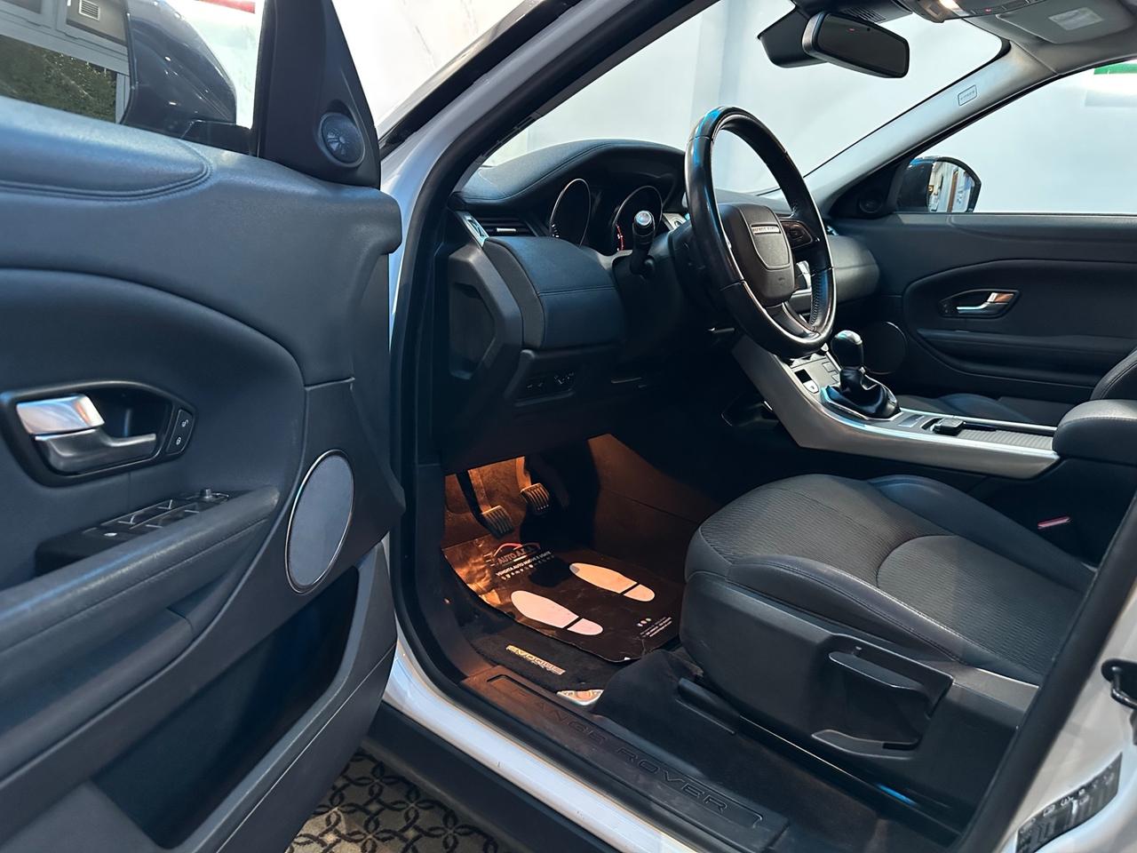 Land Rover Range Evoque 2.0 eD4 5p. Pure