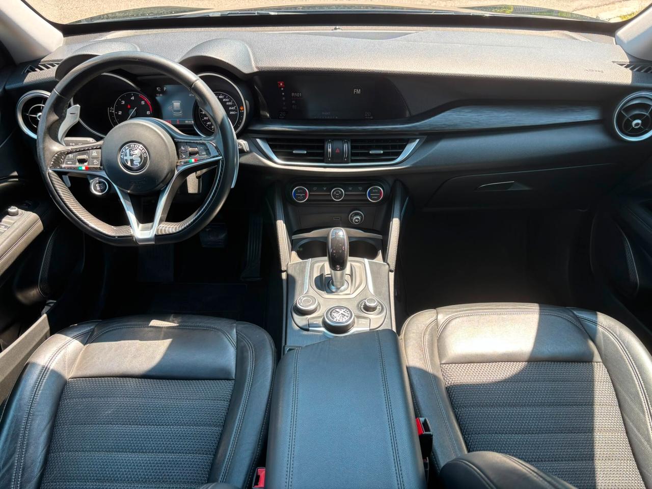 Alfa Romeo Stelvio 2.2 Turbodiesel 180 CV AT8 Q4 Business