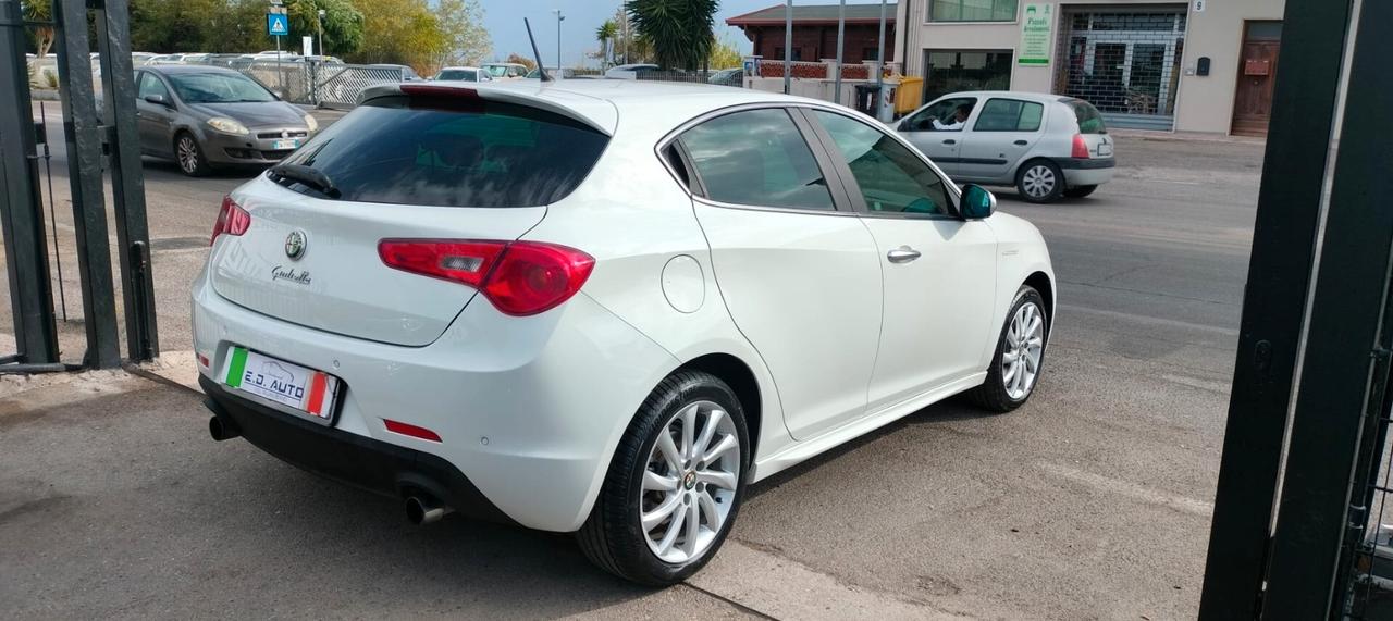 Alfa Romeo Giulietta 2.0 JTDm-2 140 CV Exclusive