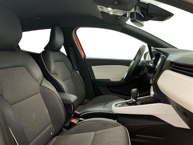RENAULT Clio 5 Porte 1.6 E-Tech full hybrid 145cv Techno G.TRAI