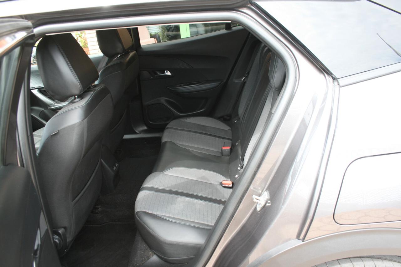 Peugeot 2008 BlueHDi 110 S&S Allure Pack