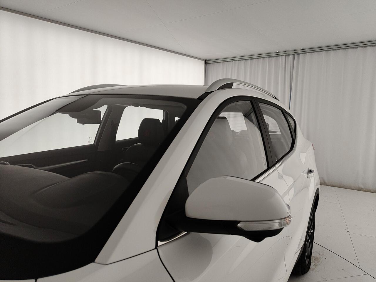 Mg ZS 1.5L 5MT LUXURY