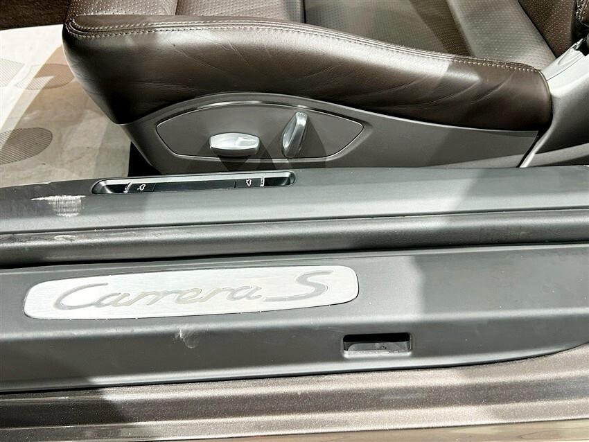 Porsche 911 3.8 Carrera S Cabriolet