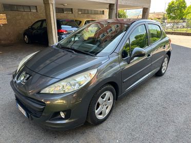 Peugeot 207 1.4 8V 75CV 5p. X Line