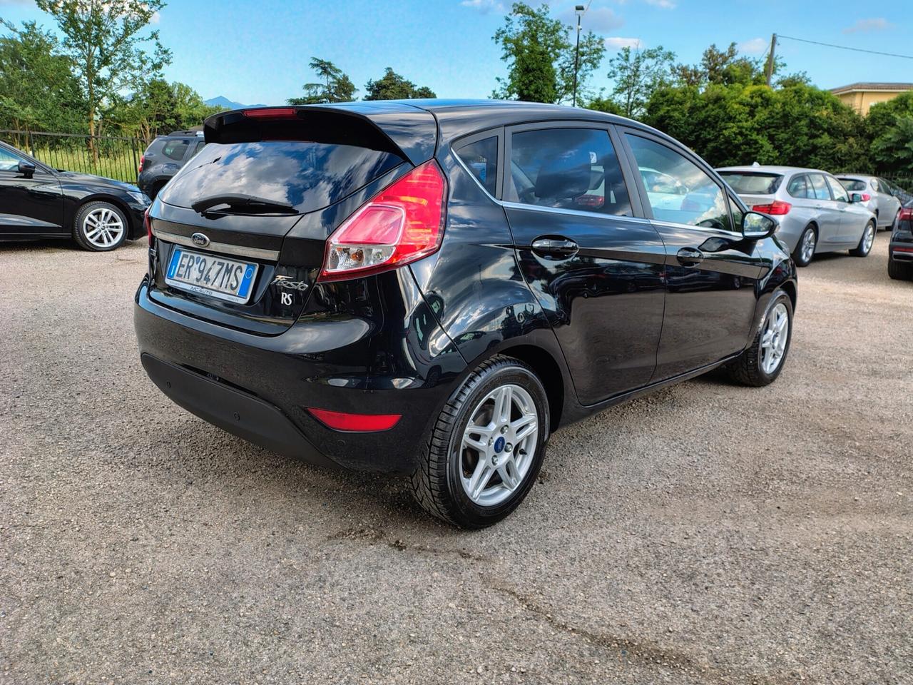 Ford Fiesta 1.5 TDCi 75CV 5 porte Titanium