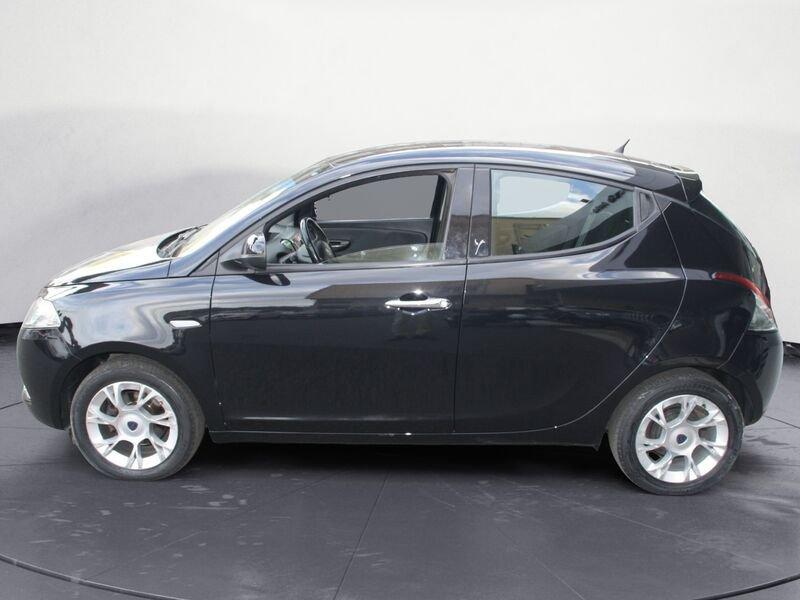 Lancia Ypsilon 1.2 69 CV 5 porte Platinum