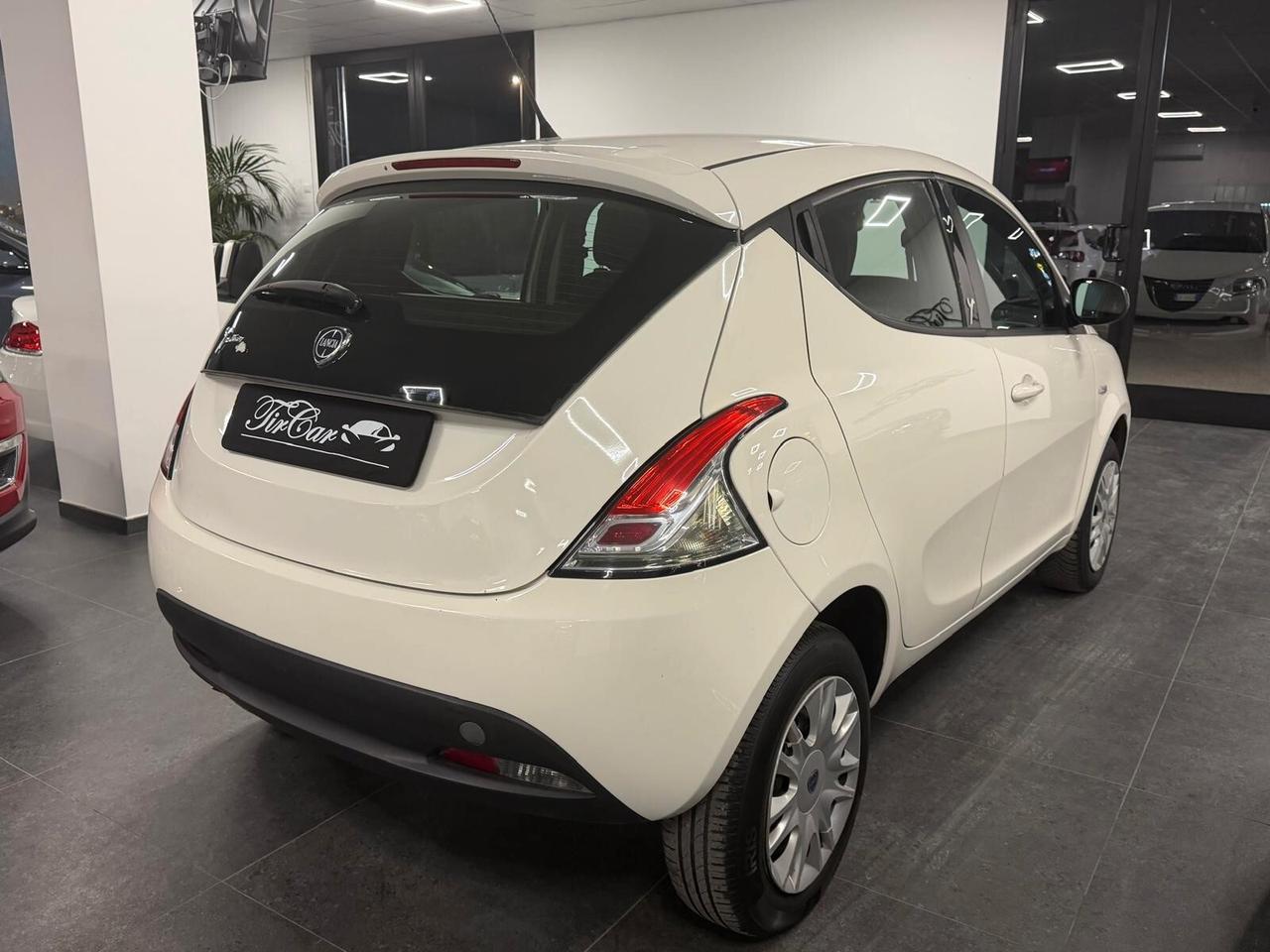 LANCIA YPSILON 900CC 84CV 62KW OK NEOPATENTATI ANNO 2015