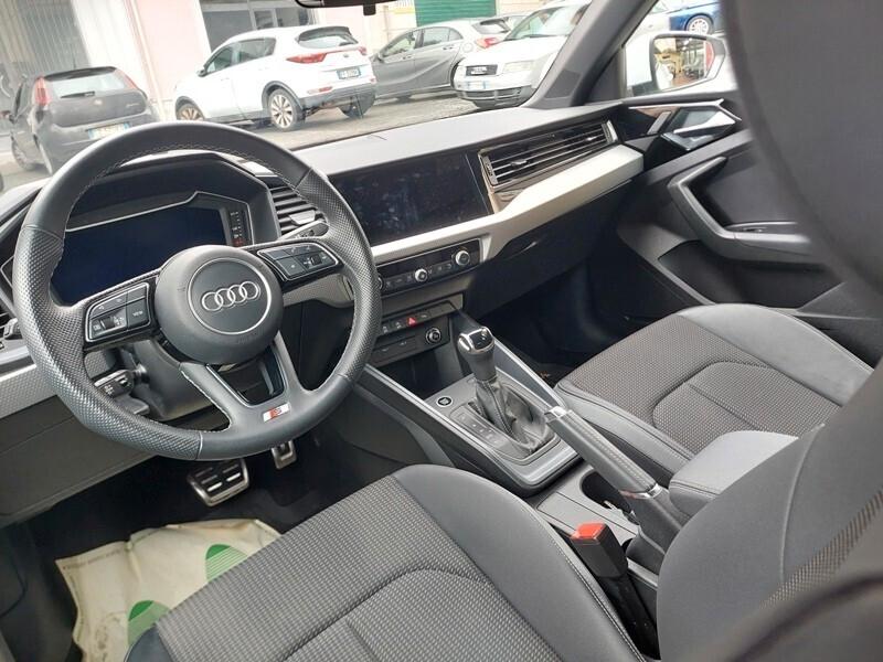 Audi A1 SPB 30 TFSI S tronic line edition