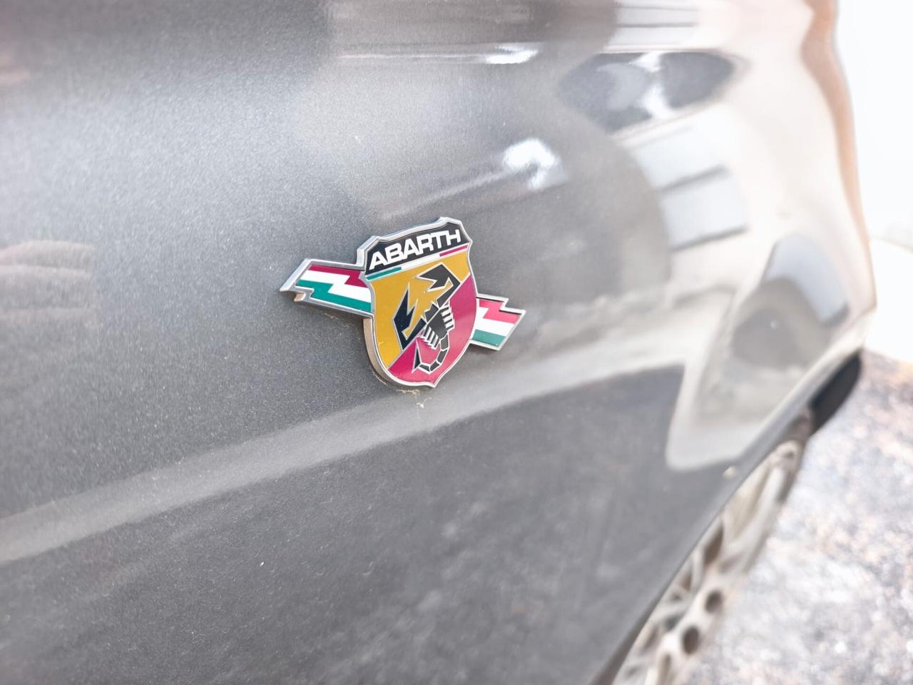 Abarth 500 1.4 Turbo T-Jet MTA Custom