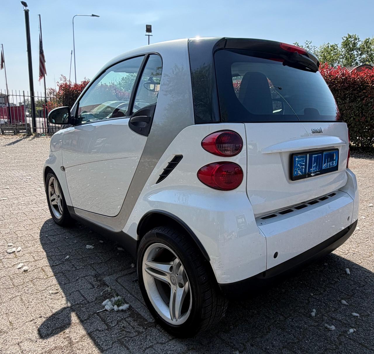 Smart ForTwo 1000 52 kW MHD coupé passion