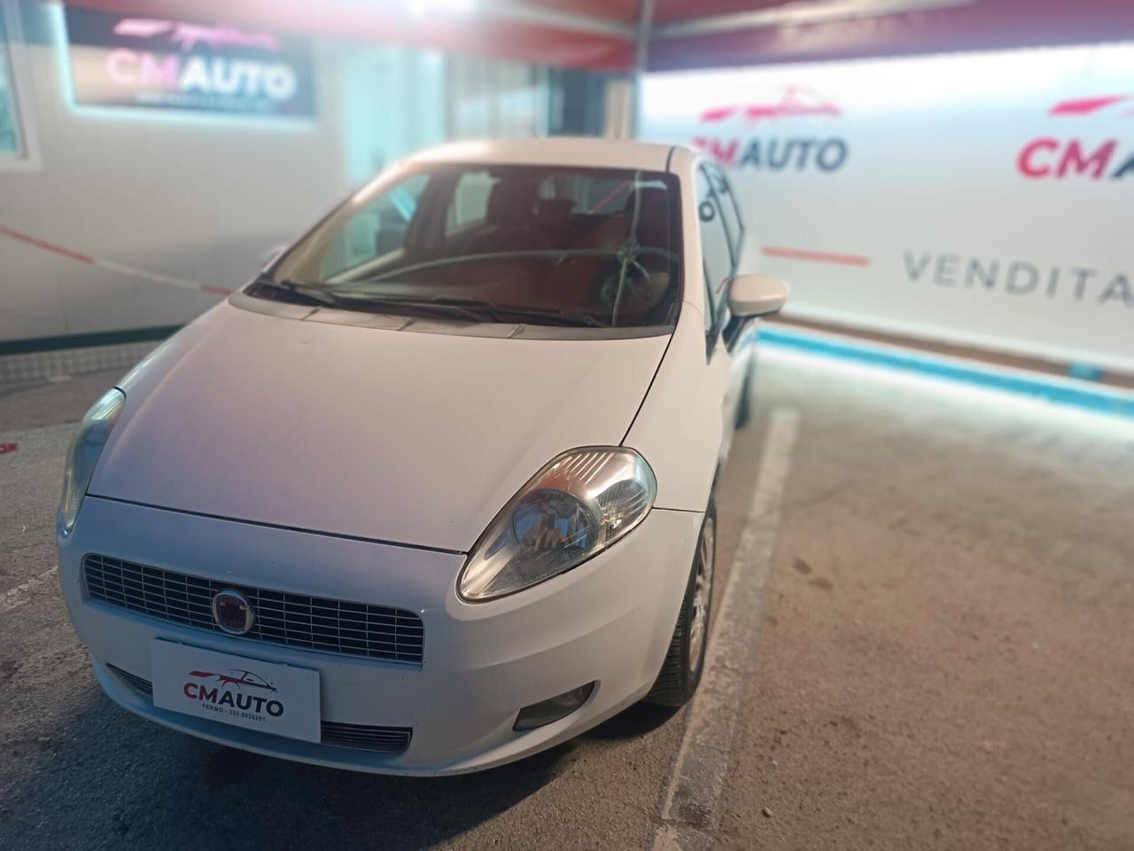 FIAT GRANDE PUNTO 1.4 METANO DI SERIE NEOPATENTATI