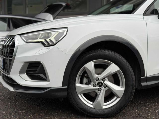 AUDI Q3 35 TFSI S line edition