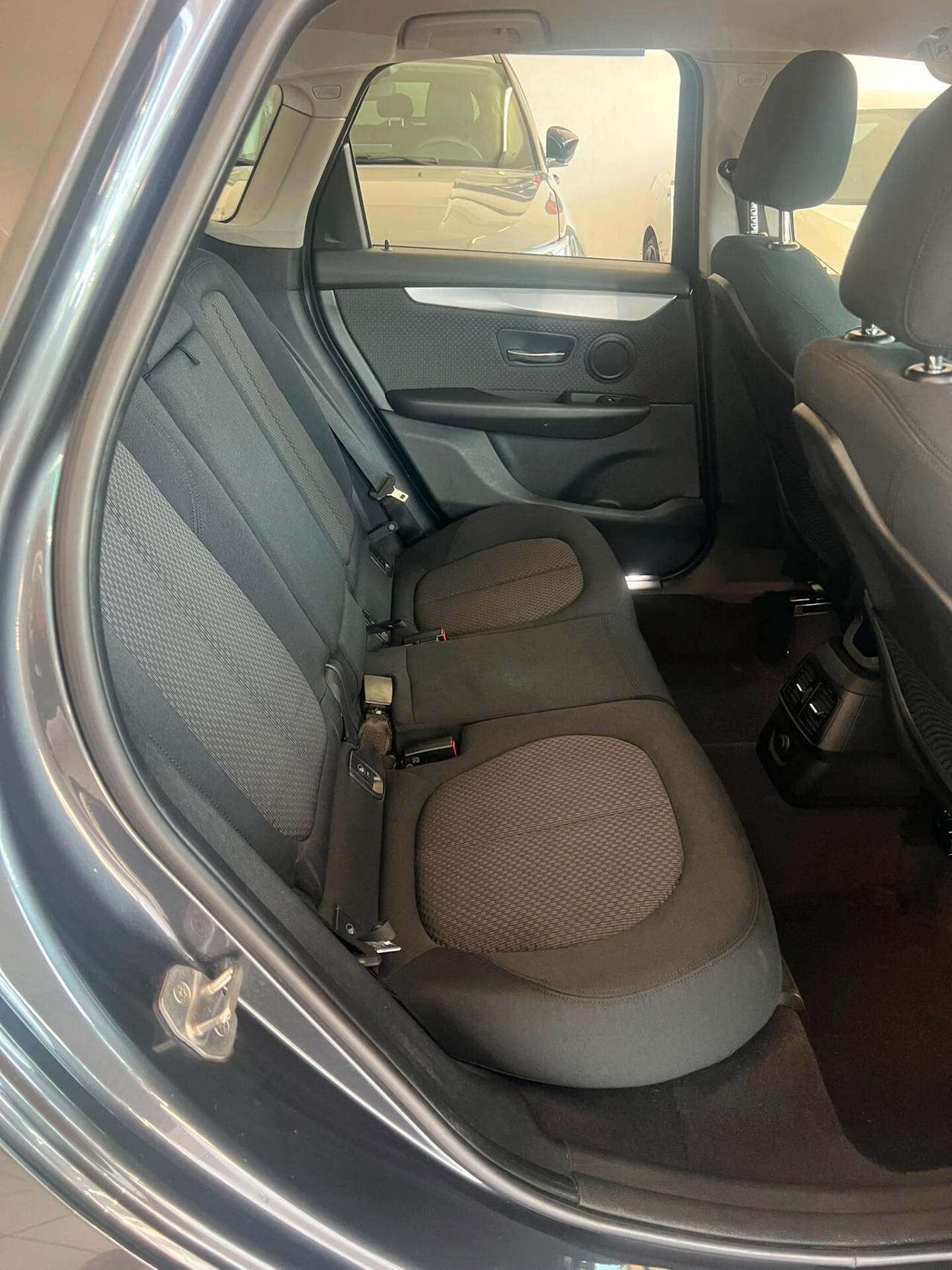Bmw 216 218i Active Tourer Advantage