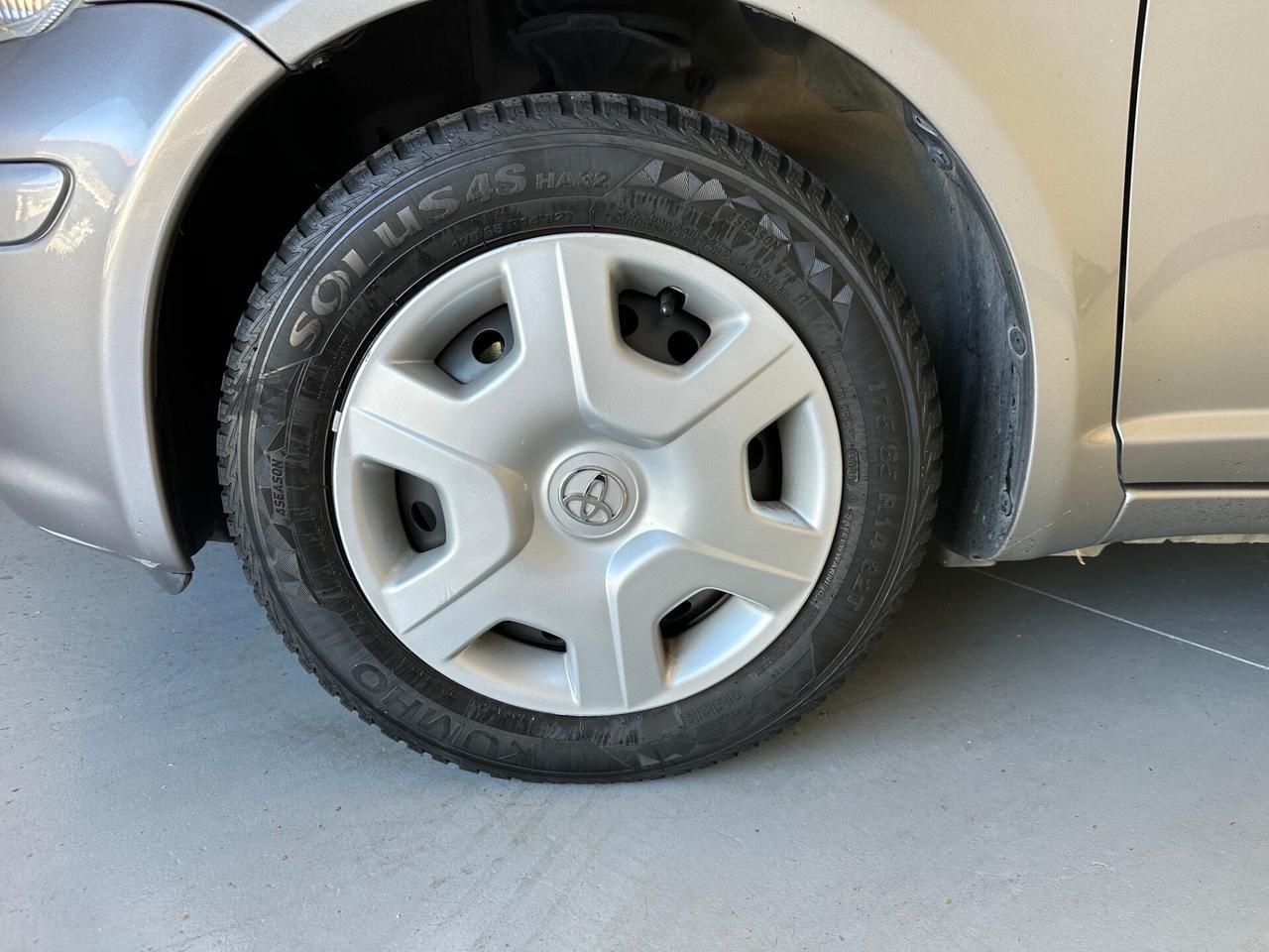Toyota Yaris 1.0 3p Sol unipropr. ok neopat. GARANZIA