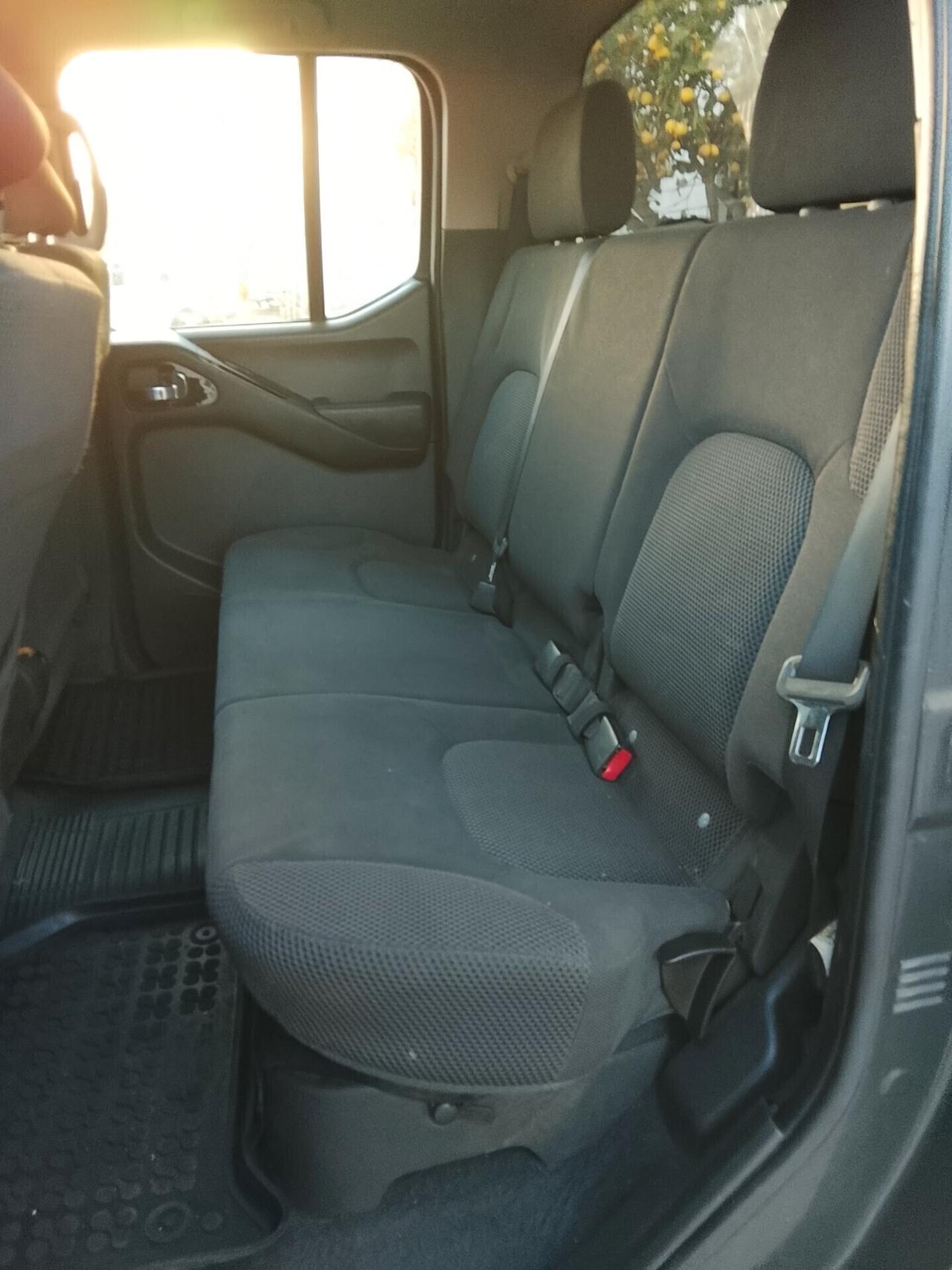 NISSAN Navara Doppia Cabina 2.500 dCi 171cv 4WD