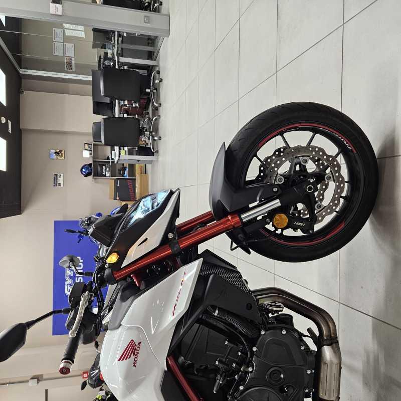 Honda CB 750 Hornet - 2023