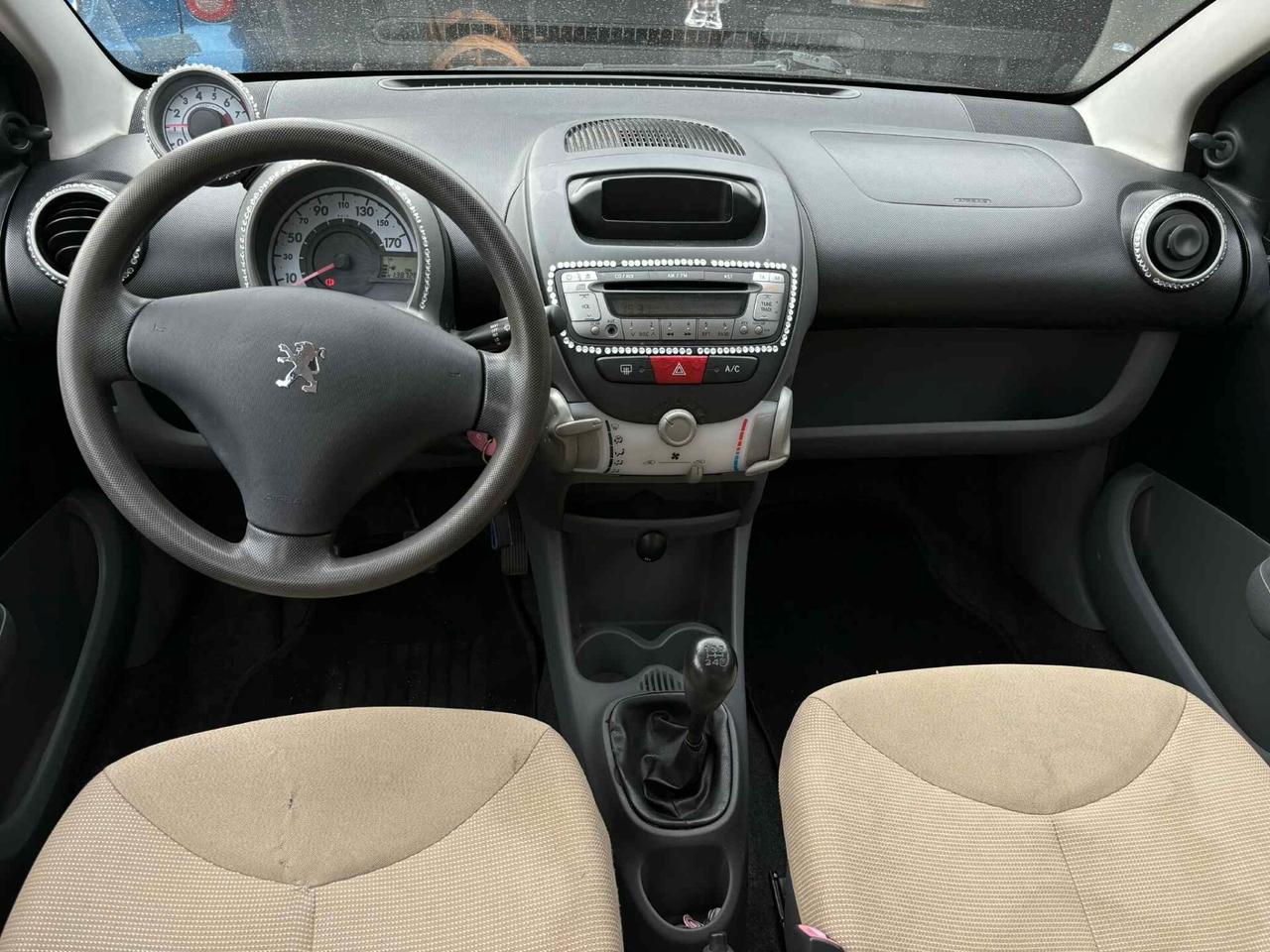 Peugeot 107 1.0 68CV 5p. Urban Move