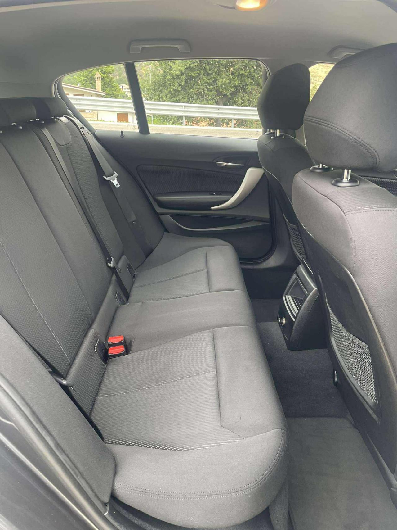 Bmw 118 118d 5p. Business