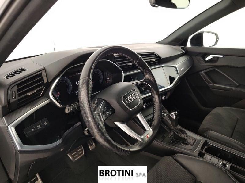 Audi Q3 35 TFSI S Line Edition S-Tronic