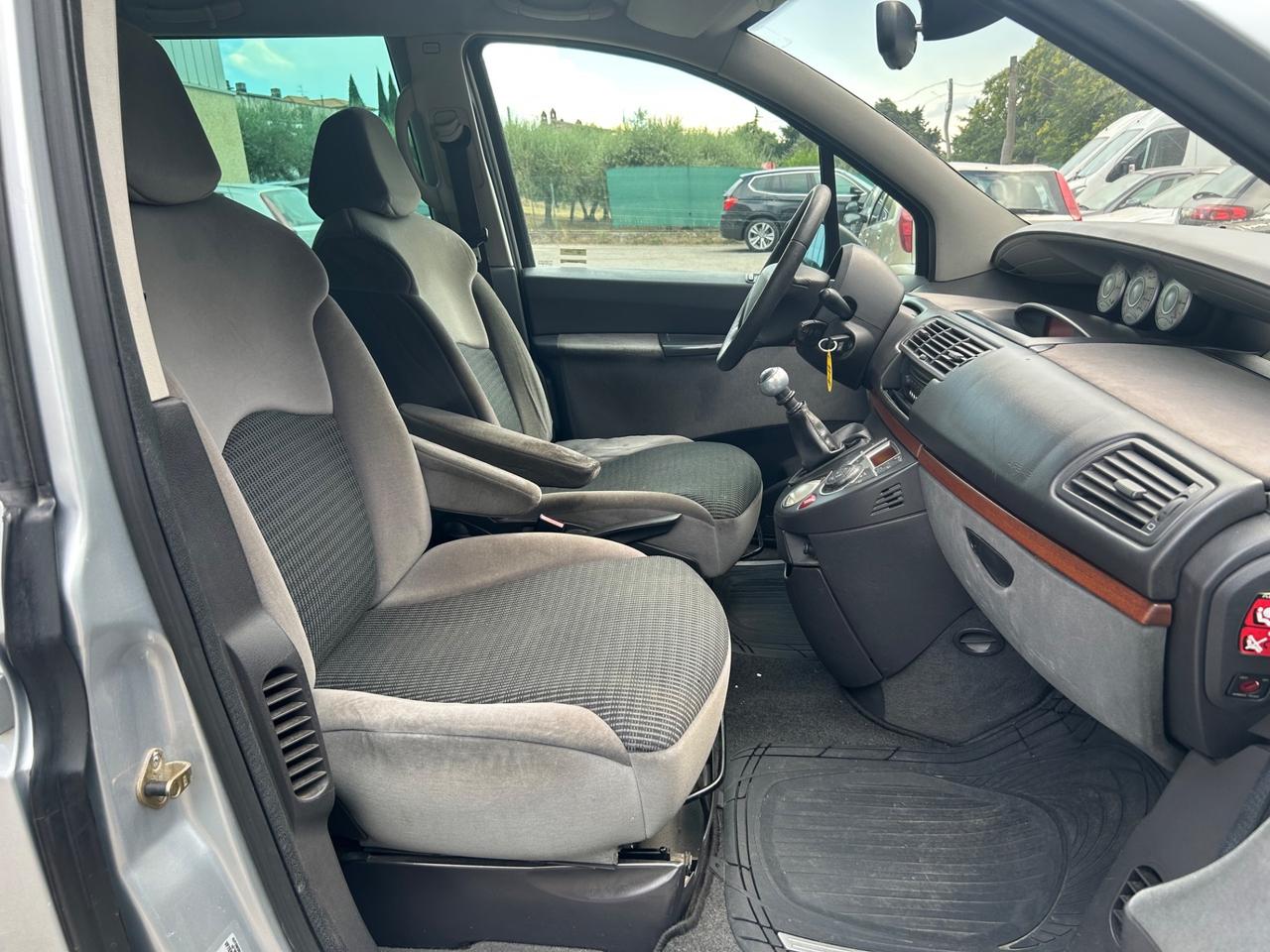 Citroen C8 2.2 HDi FAP 7 Posti