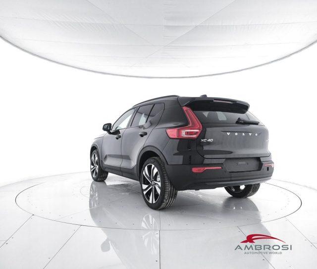 VOLVO XC40 B3 Mild hybrid Benzina Ultra Dark