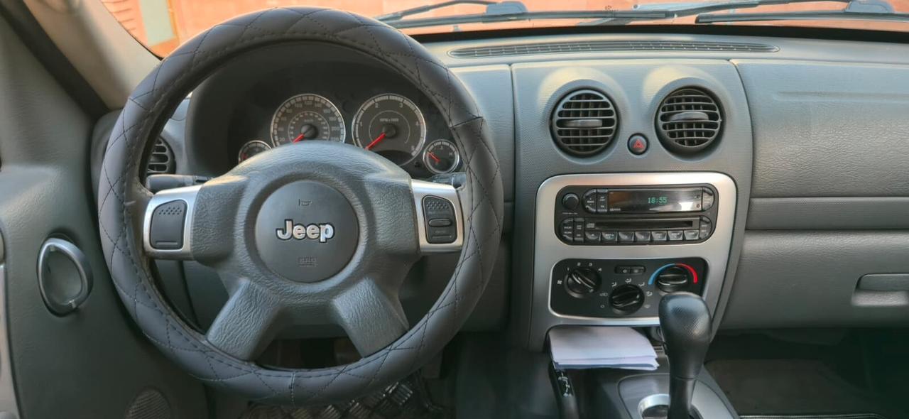 JEEP CHEROKEE 2.8 CRD LIMITED