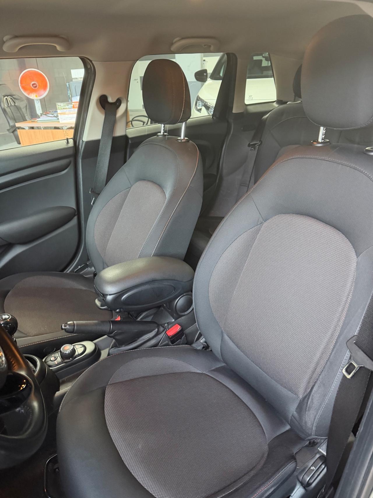 Mini Cooper 1.5 136 CV – 54.152 km – Pari al nuovo – Full optional