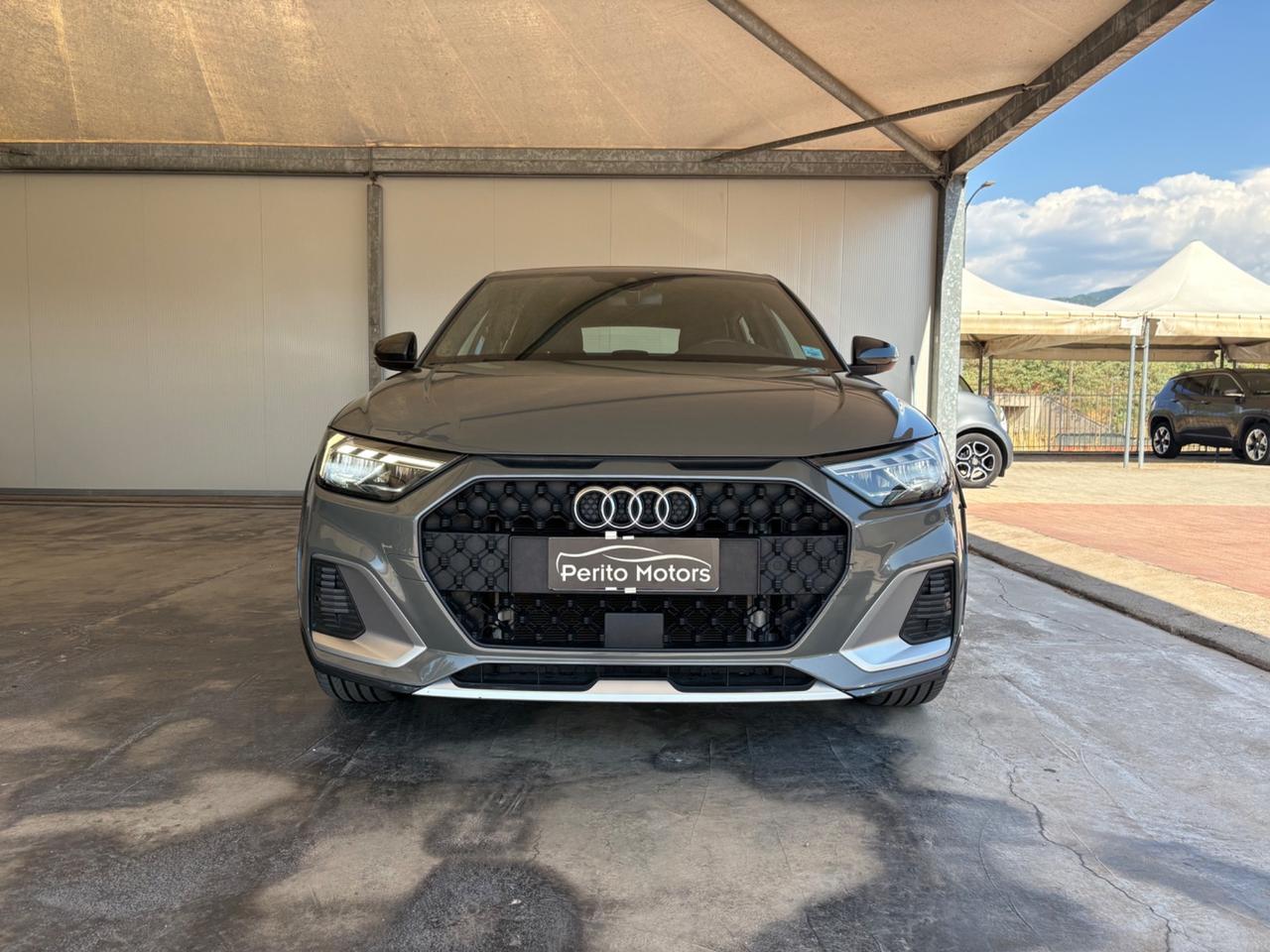 Audi A1 allstreet 30 TFSI Identity Contrast
