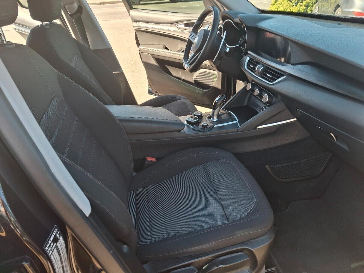Alfa Romeo Stelvio 2.2 Turbodiesel 190 CV AT8 Q4 B-Tech