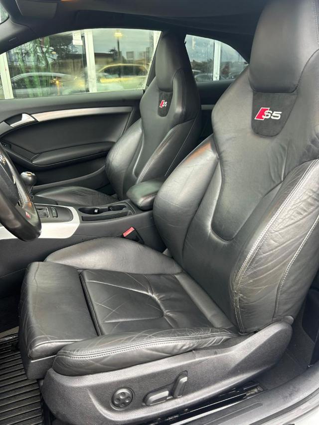 AUDI S5 4.2 V8 quattro
