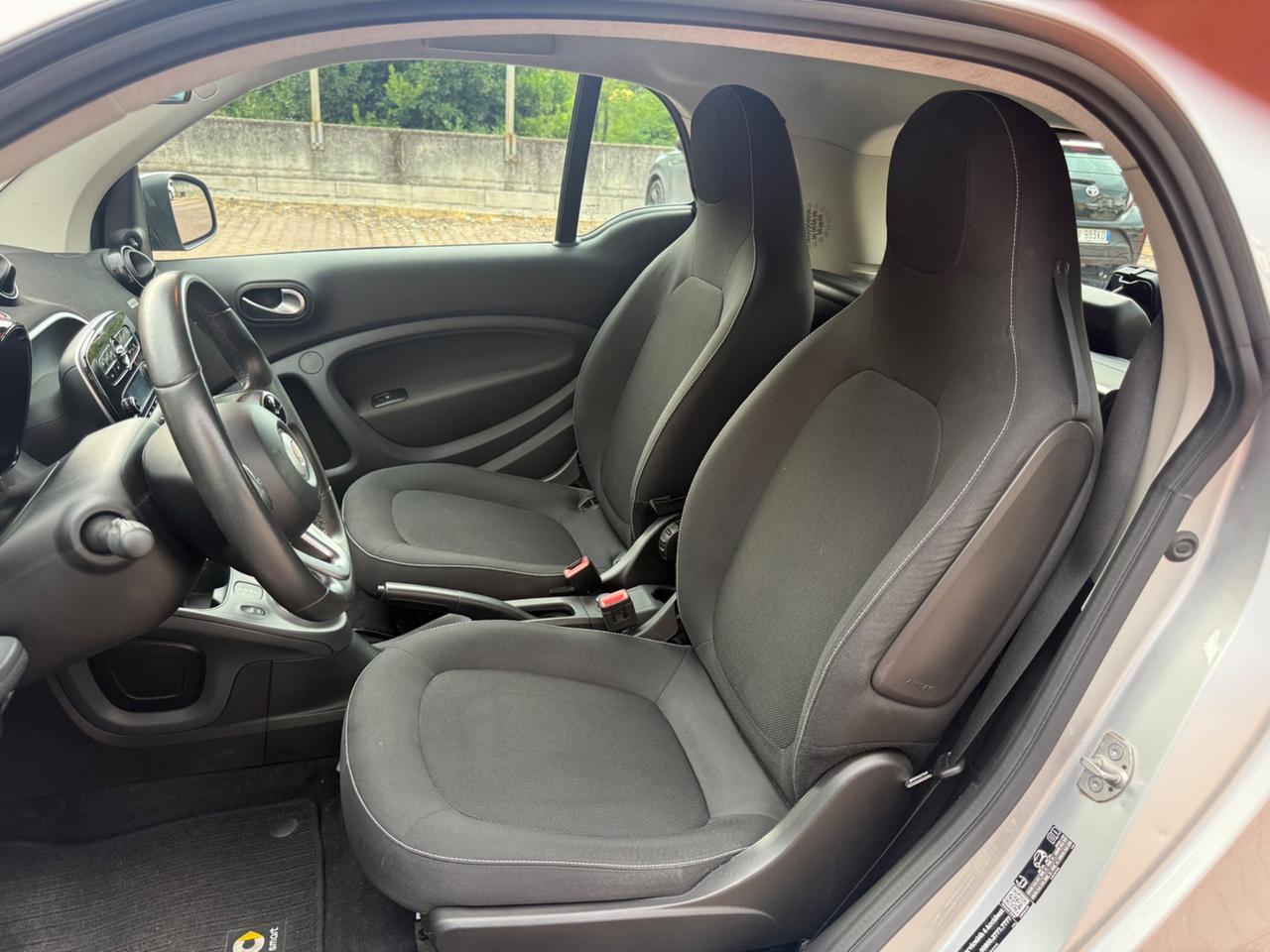 Smart ForTwo EQ Passion TAGLIANDI MERCEDES - PARI AL NUOVO PREZZO REALE, NO OBBLIGO FINANZIAMENTO!!!